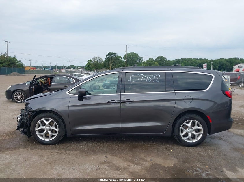 CHRYSLER PACIFICA - zdjęcie 15