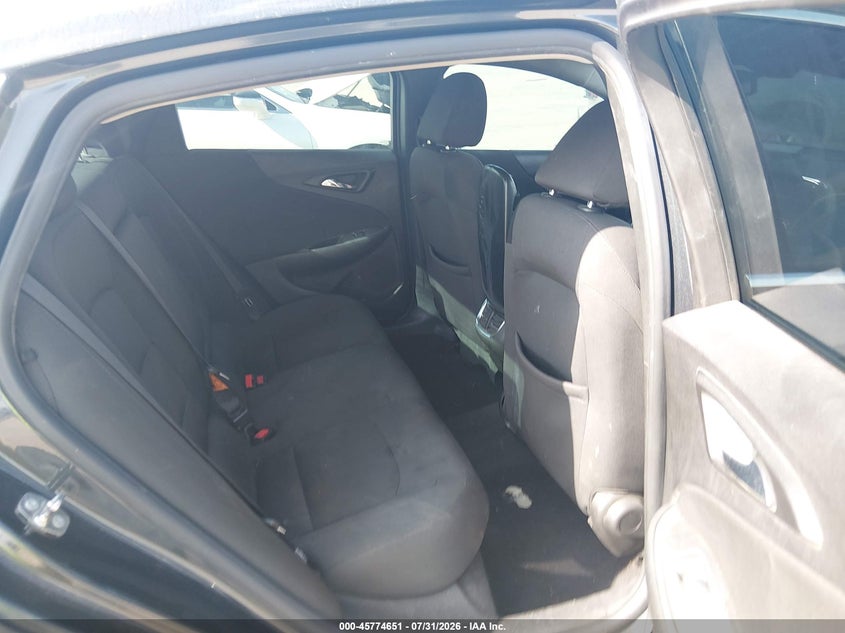 2018 CHEVROLET MALIBU auction photo 8