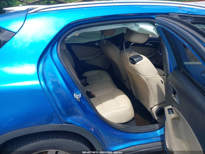 2016 MERCEDES-BENZ GLA 250 auction photo 8