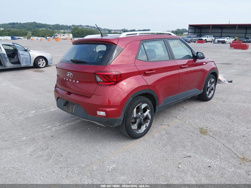 2024 HYUNDAI VENUE auction photo 4