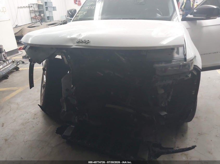 2021 JEEP GRAND CHEROKEE L auction photo 6