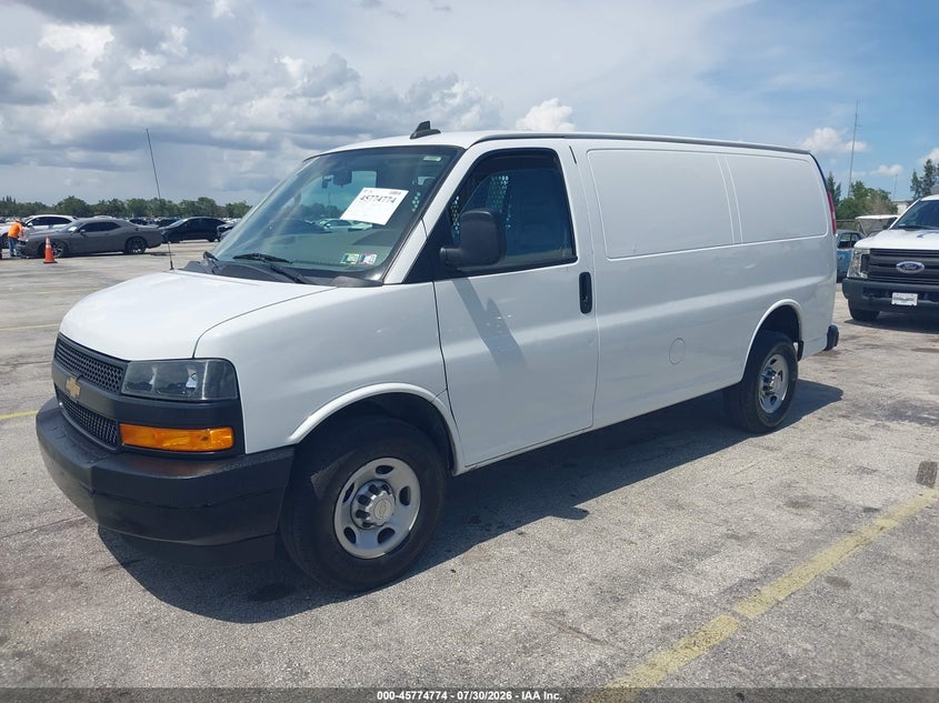 2022 CHEVROLET EXPRESS CARGO auction photo 2