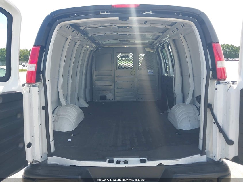 2022 CHEVROLET EXPRESS CARGO auction photo 8
