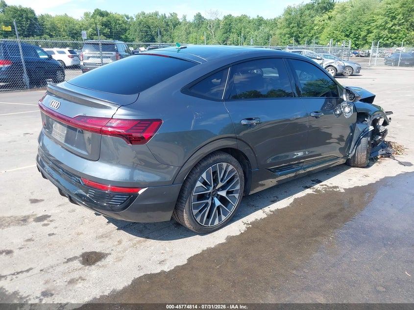 Vin: wa1caage4rb048789, lot: 46273594, audi q8 e-tron s line premium plus quattro 20244