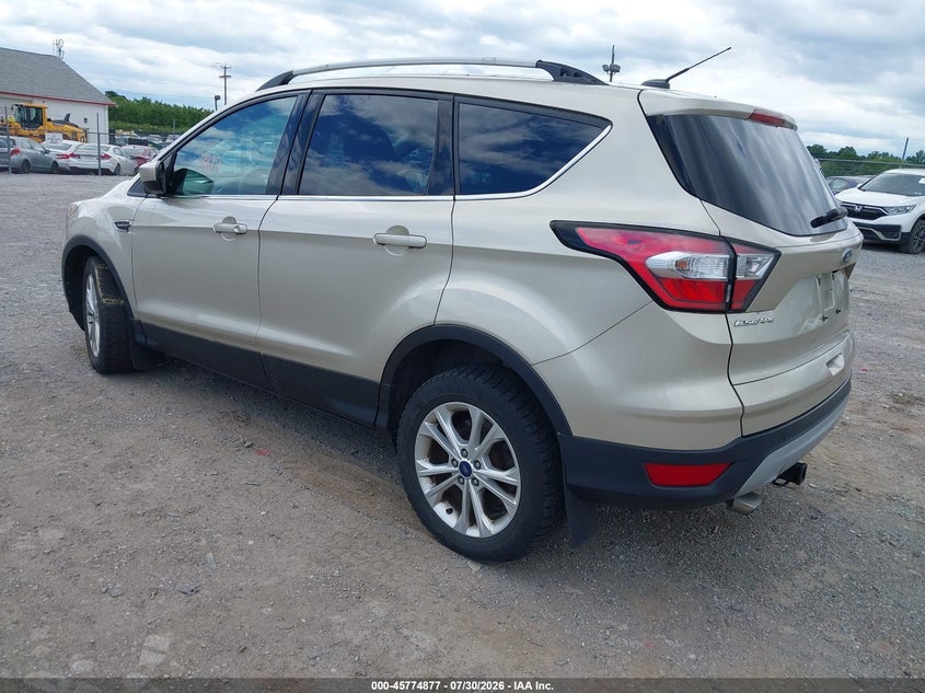 Vin: 1fmcu9gd8huc62542, lot: 46273657, ford escape se 20173