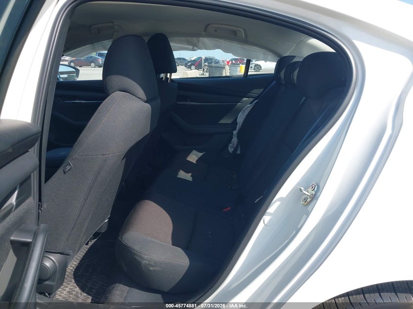 MAZDA MAZDA3 - zdjęcie 8