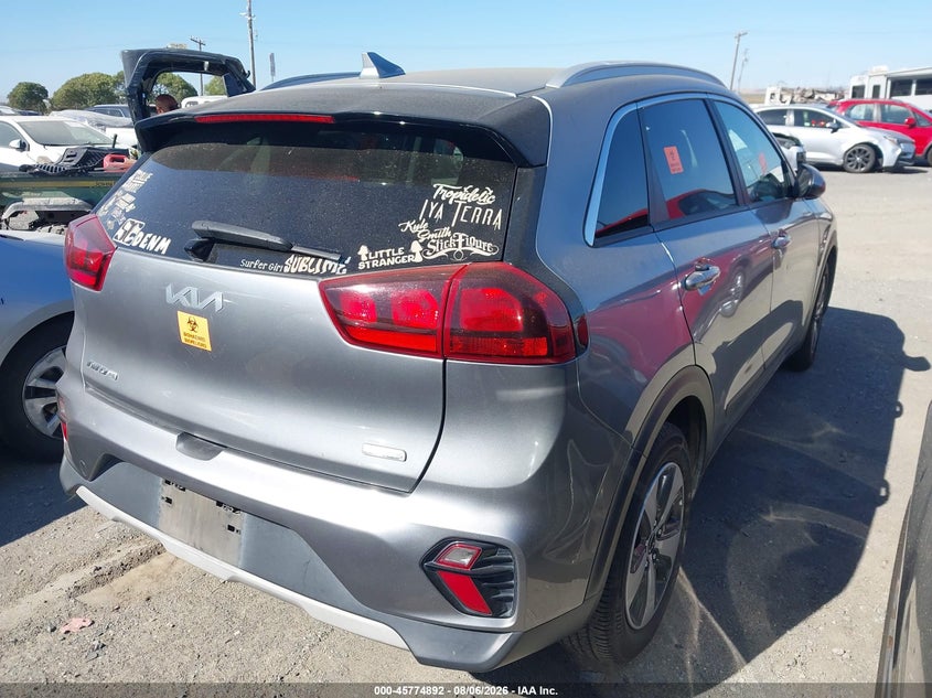 Vin: kndcb3lc7n5518681, lot: 46273672, kia niro lx 20224