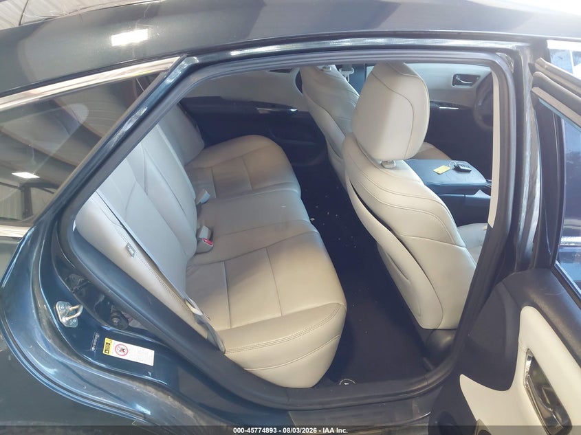 2015 TOYOTA AVALON HYBRID auction photo 8