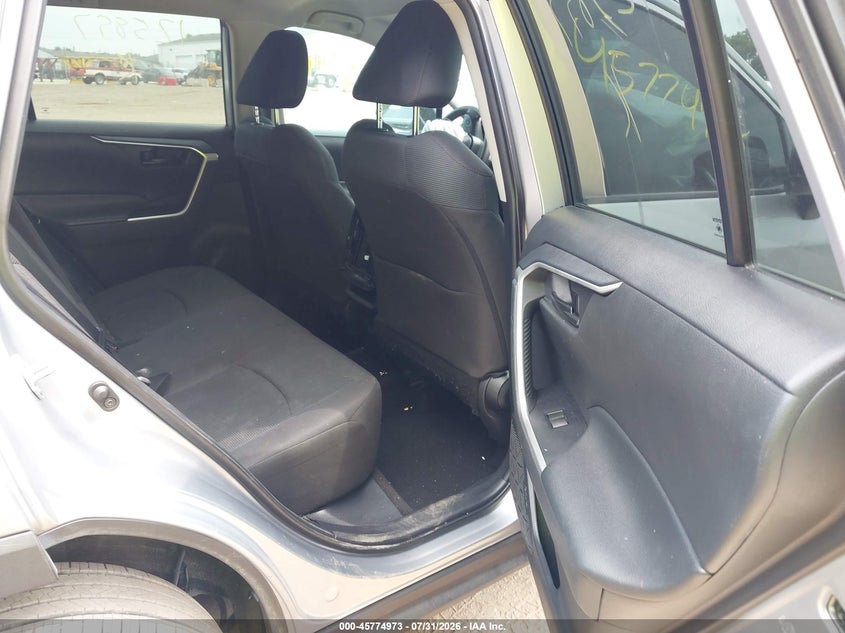 2021 TOYOTA RAV4 auction photo 8