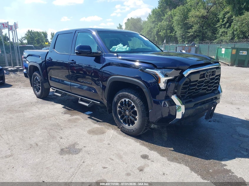 TOYOTA TUNDRA - zdjęcie 1