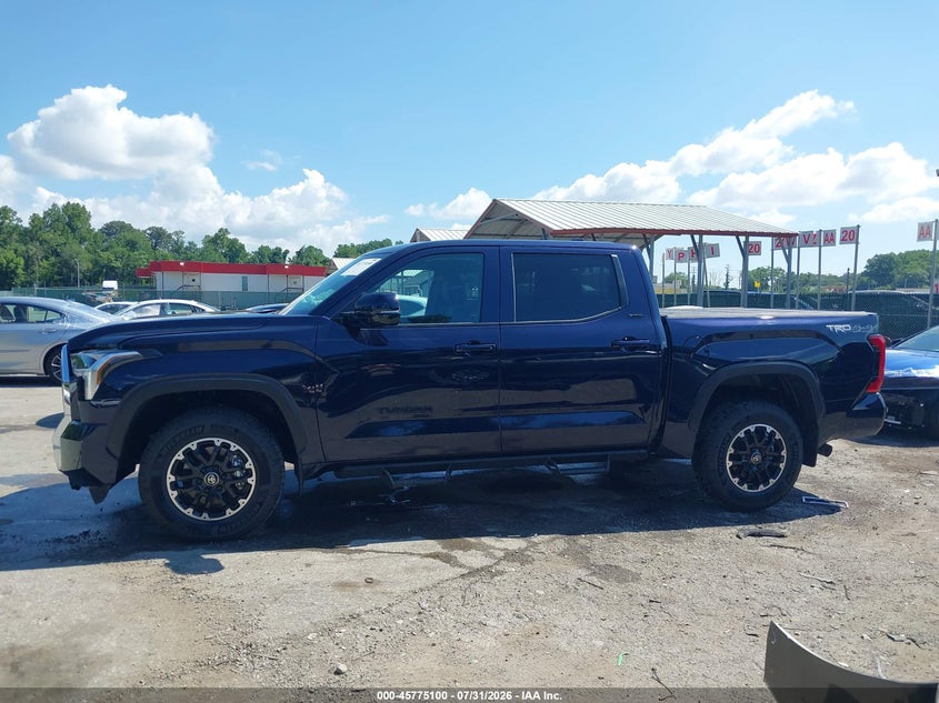 TOYOTA TUNDRA - zdjęcie 14