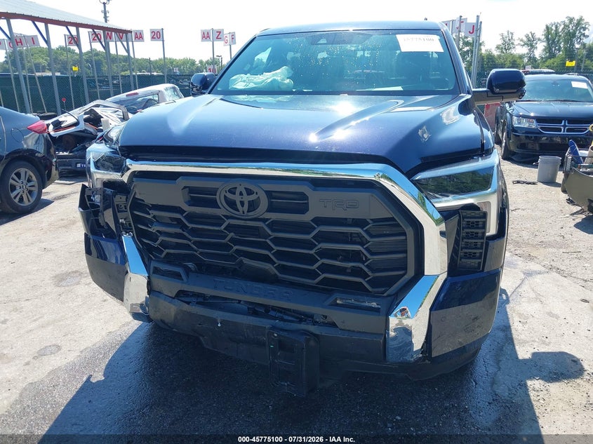 TOYOTA TUNDRA - zdjęcie 6