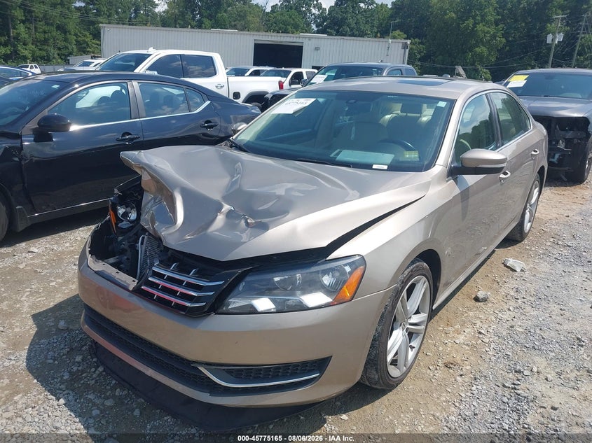 2015 VOLKSWAGEN PASSAT auction photo 2