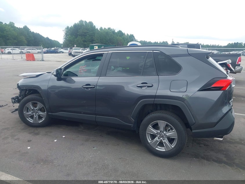 TOYOTA RAV4 - zdjęcie 15