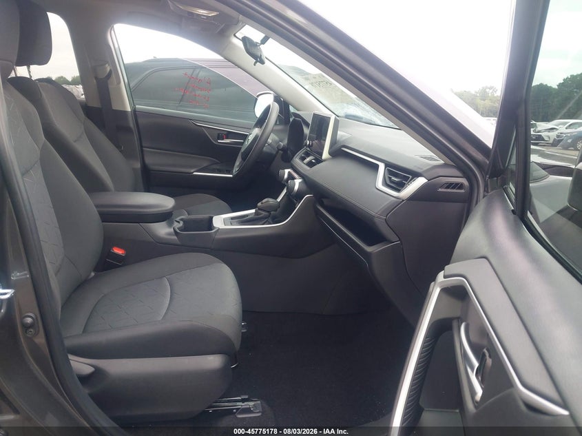 2025 TOYOTA RAV4 auction photo 5