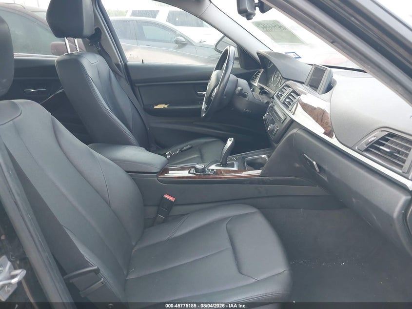 2015 BMW 320I XDRIVE · Фото 5