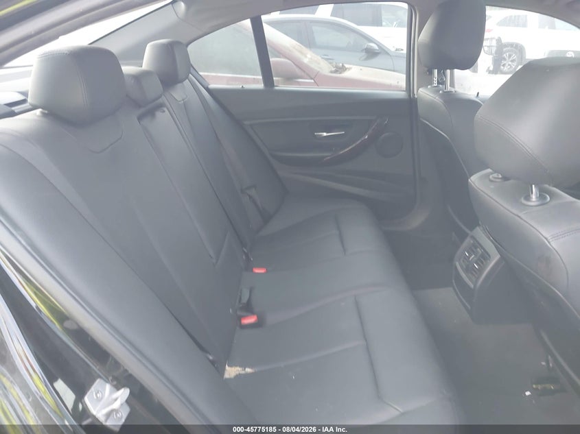 2015 BMW 320I XDRIVE · Фото 8