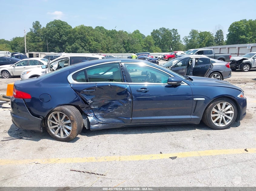 2012 JAGUAR XF auction photo 6