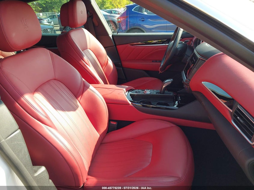MASERATI LEVANTE - zdjęcie 5