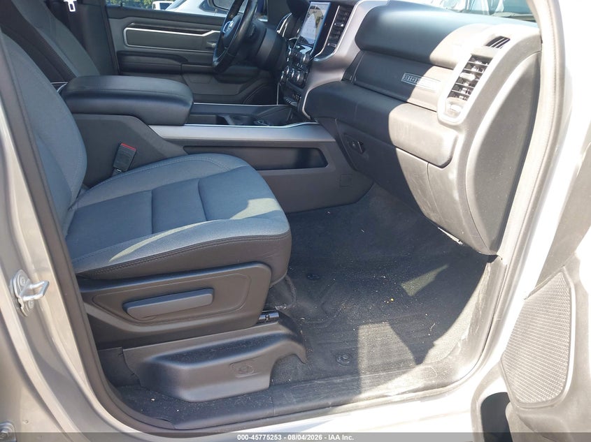 2022 RAM 1500 auction photo 5