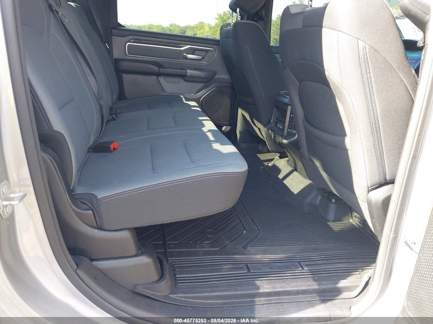 2022 RAM 1500 auction photo 8