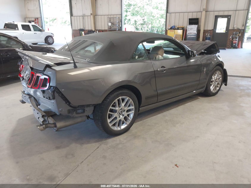 2014 FORD MUSTANG V6 PREMIUM · Photo 4