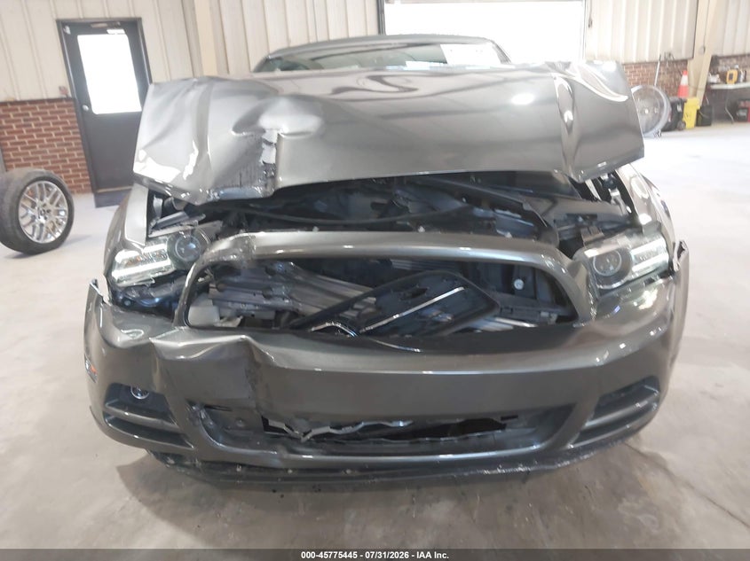 2014 FORD MUSTANG V6 PREMIUM · Photo 6