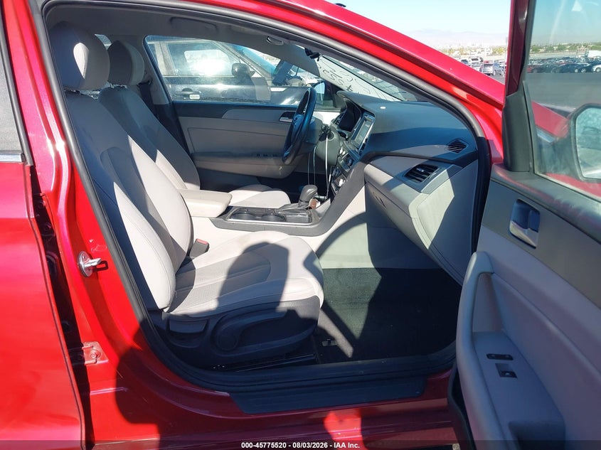 2019 HYUNDAI SONATA auction photo 5