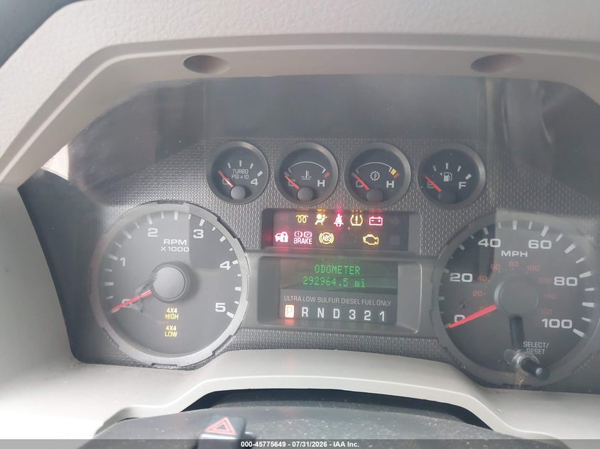 2010 FORD SUPER DUTY F-350 SRW auction photo 5