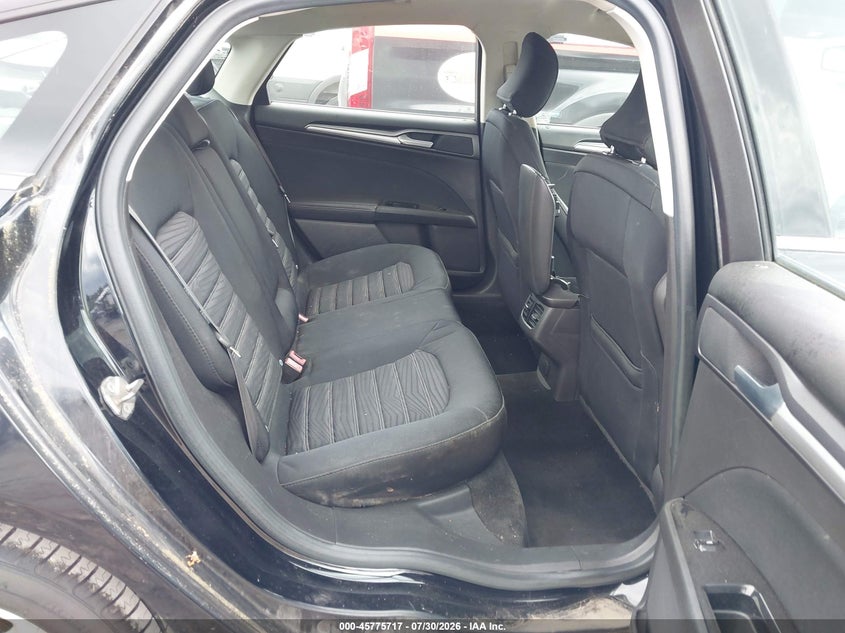 2016 FORD FUSION auction photo 8