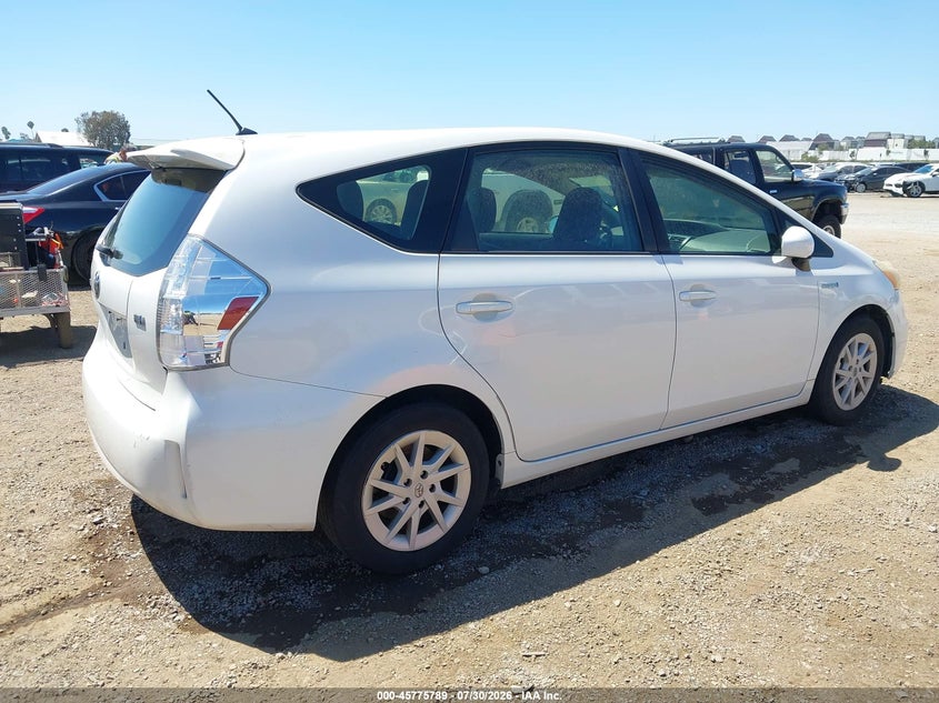 Vin: jtdzn3eu4d3206609, lot: 46274569, toyota prius v two 20134