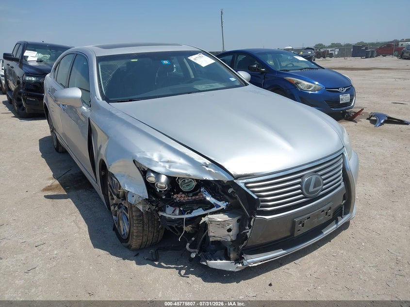 2013 LEXUS LS 460 auction photo 1