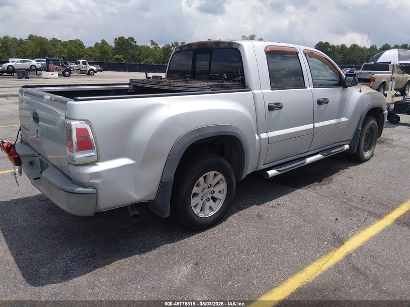 2006 MITSUBISHI RAIDER auction photo 4