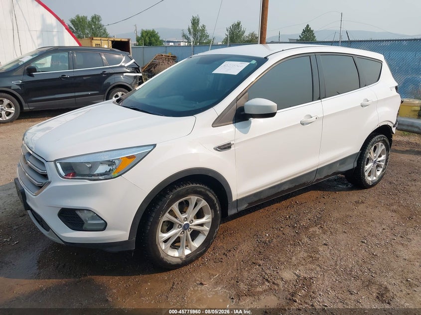Vin: 1fmcu0gd2hue77362, lot: 46274740, ford escape se fwd se 20172