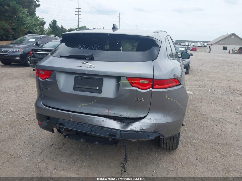 JAGUAR F-PACE - zdjecie 16