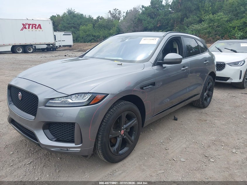 JAGUAR F-PACE - zdjecie 2