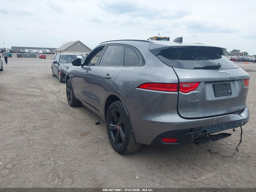 JAGUAR F-PACE - zdjecie 3