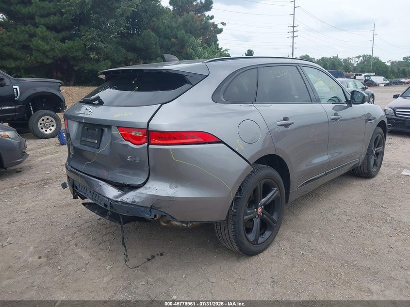 JAGUAR F-PACE - zdjecie 4