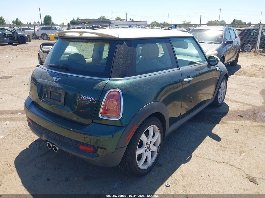 2010 MINI COOPER S auction photo 4