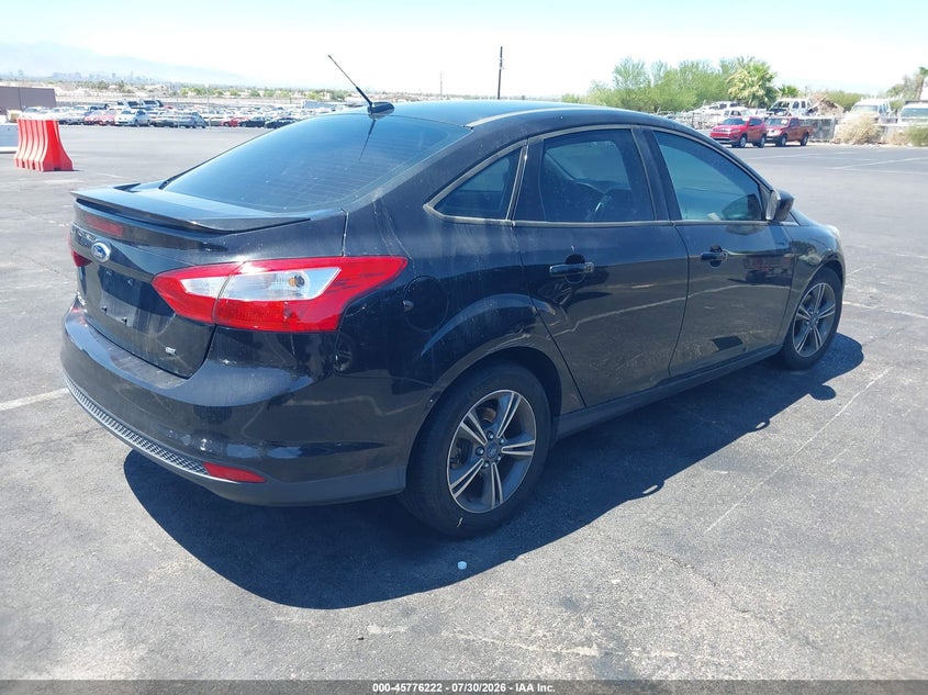 Vin: 1fahp3f21cl302138, lot: 46275002, ford focus se 20124