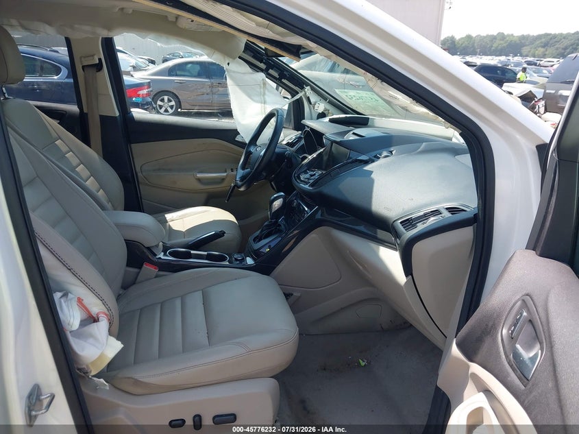 2015 FORD ESCAPE auction photo 5