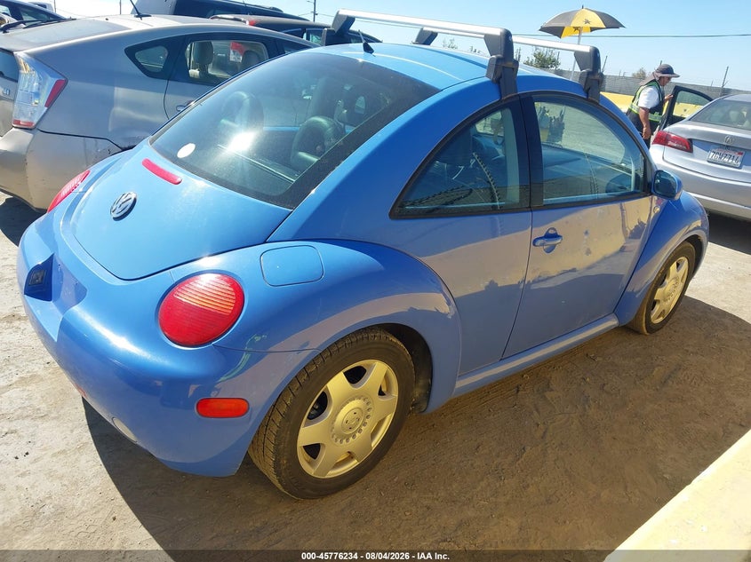 2001 VOLKSWAGEN NEW BEETLE auction photo 4