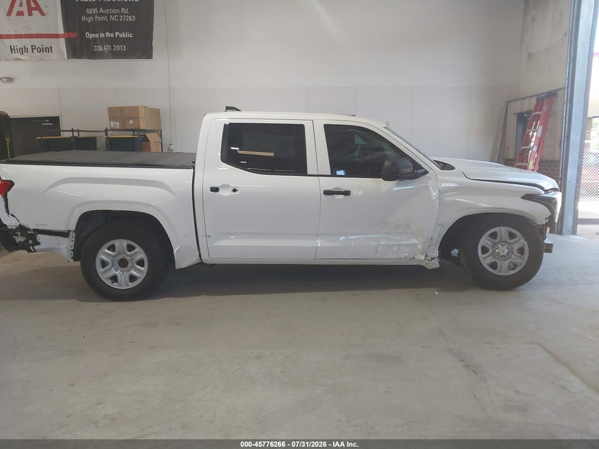 TOYOTA TUNDRA - zdjęcie 13