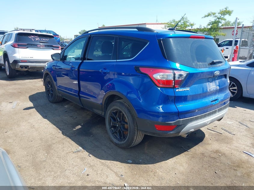 Vin: 1fmcu0gd0huc86863, lot: 46275227, ford escape se 20173