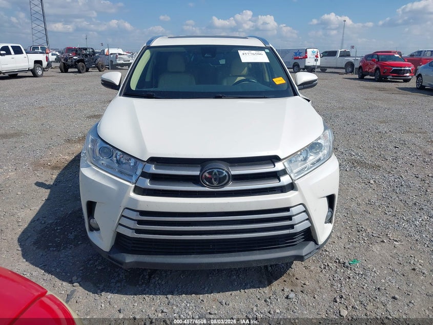 TOYOTA HIGHLANDER - zdjęcie 12