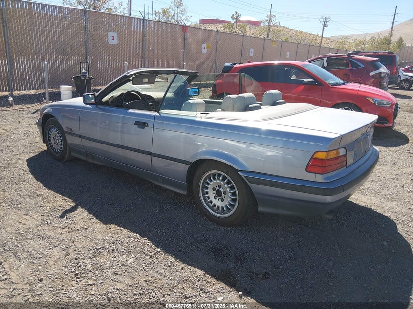 1995 BMW 325 auction photo 3