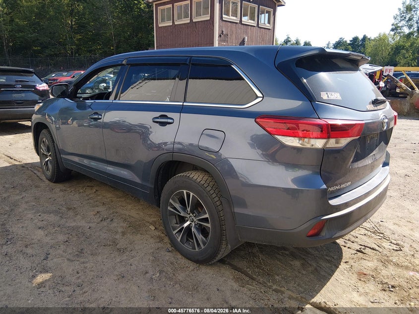 2018 TOYOTA HIGHLANDER auction photo 3