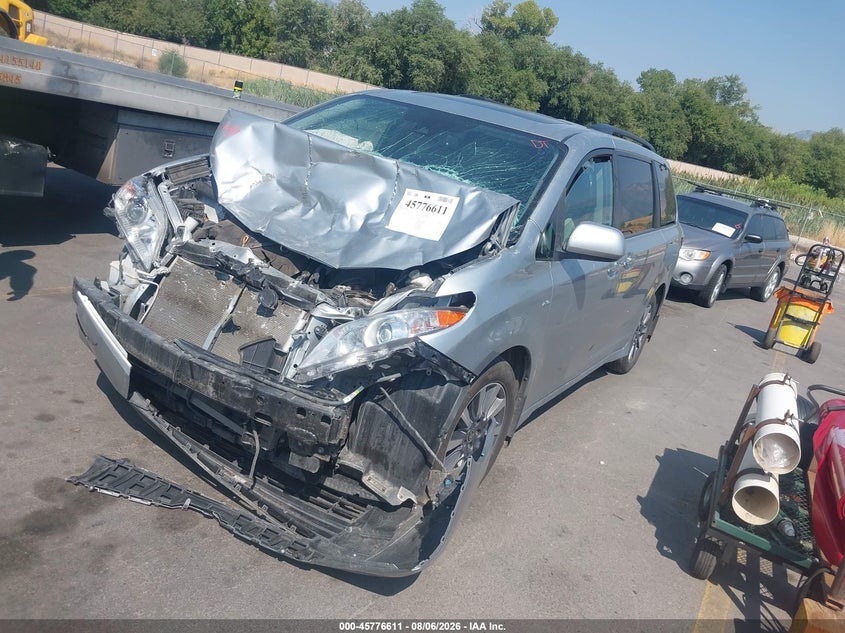 Vin: 5tddz3dc8ls251850, lot: 46275391, toyota sienna xle 20202