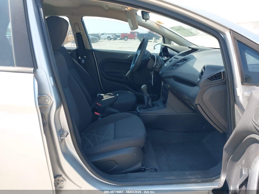 2014 FORD FIESTA auction photo 5