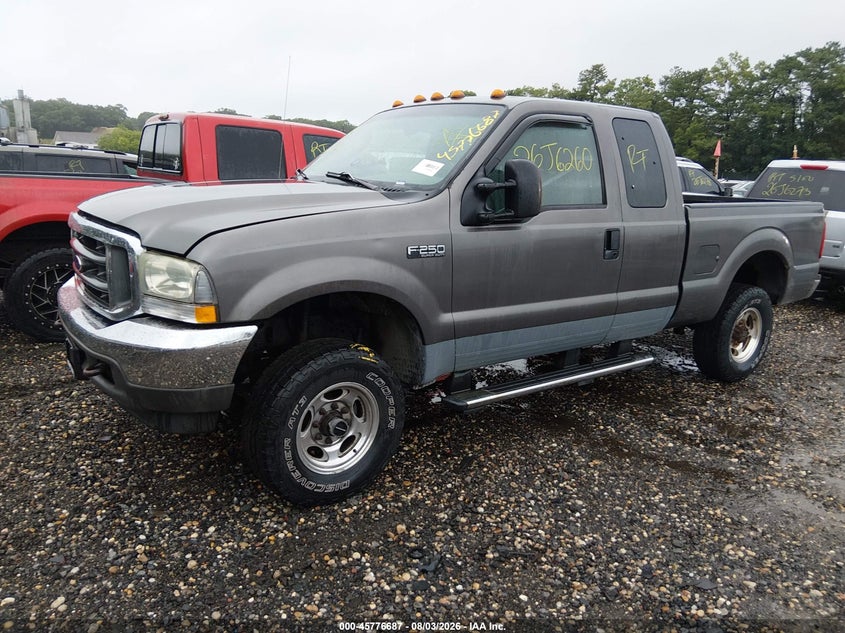 2004 FORD F-250 auction photo 2